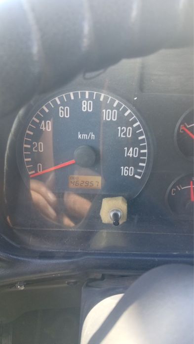 Isuzu avtobus sotiladi SROCHNI 2018 yil