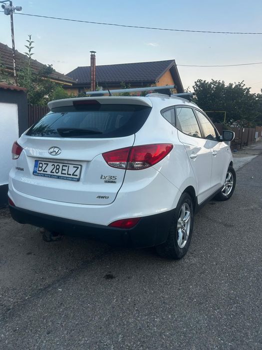 Vând Hyundai ix35 diesel 4×4