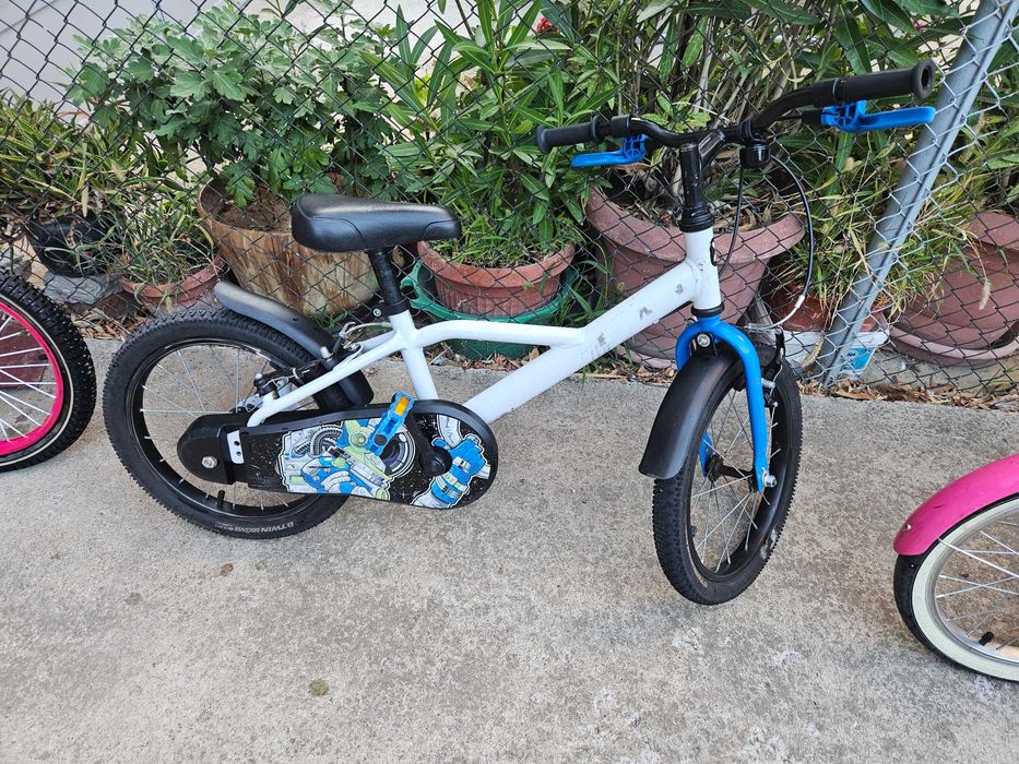 Детски велосипед 16" B'TWIN на Декатлон