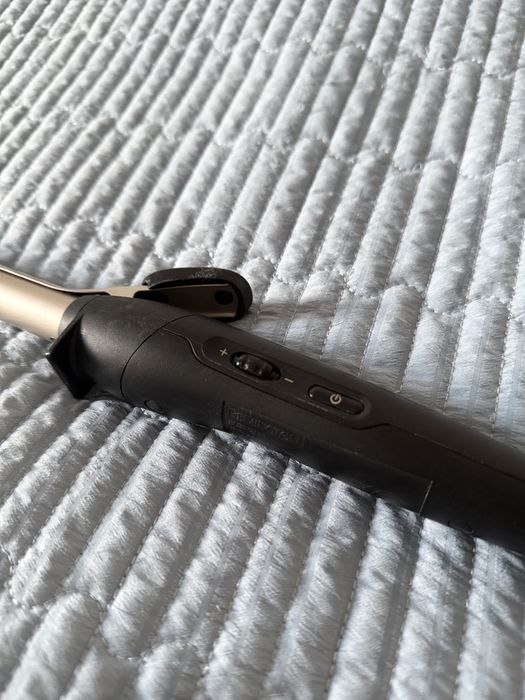 Продам плойку для волос Remington CI5319