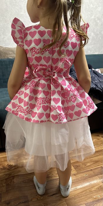 Продам платье размер 32