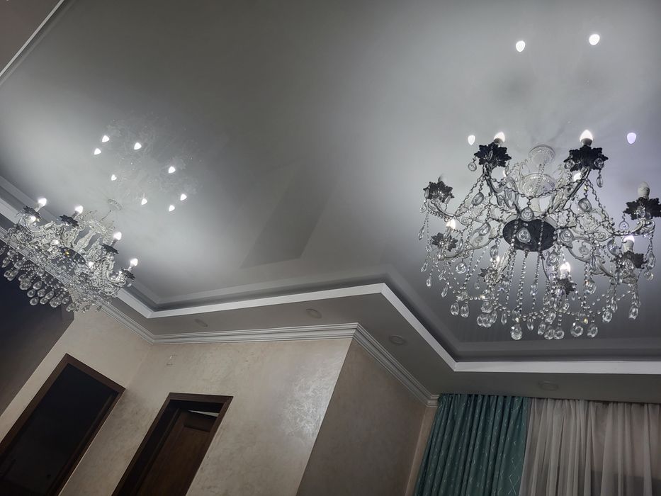 Продам люстру две пары