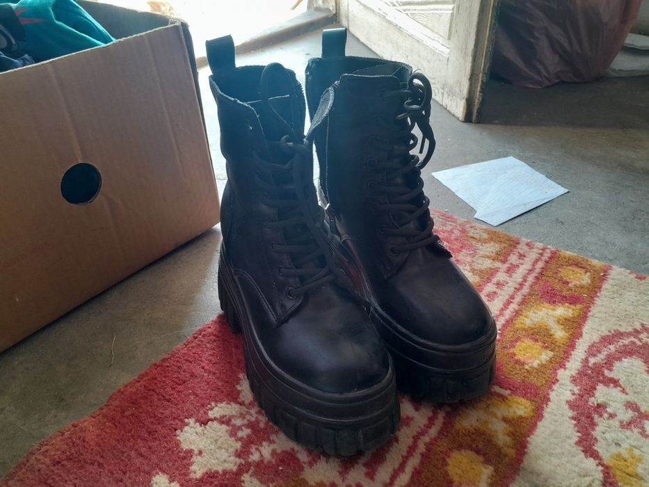 Vând ghete dama pentru toamnă