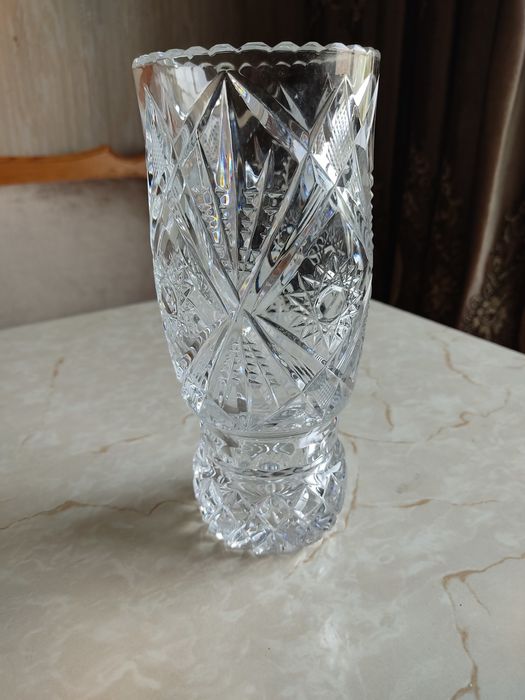 Скидка!!!Хрустальная ваза для цветов