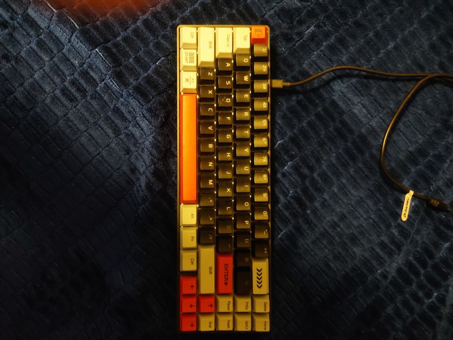 Tastatura custom dareu