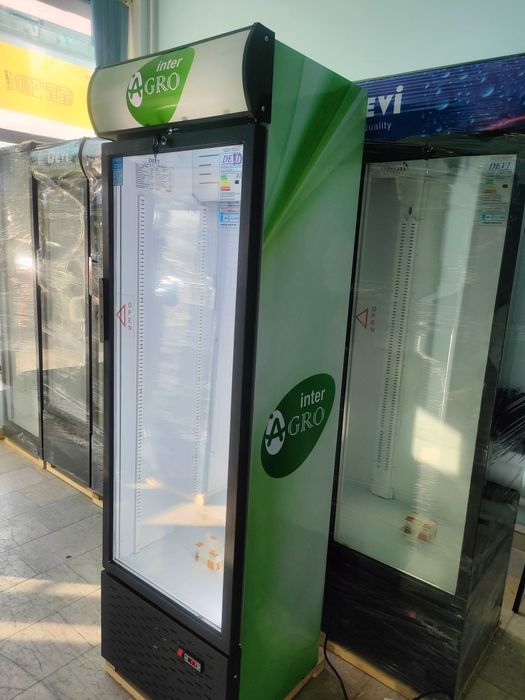 АКЦИЯ !!! Продаются витринние холодильники.