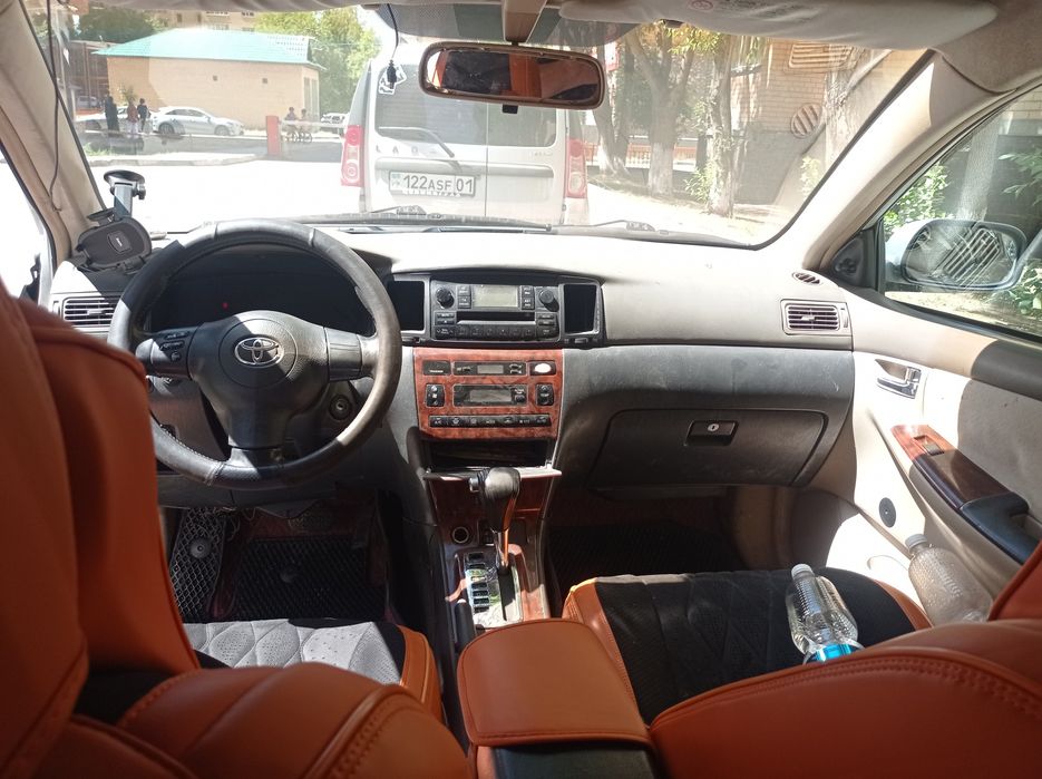Toyota Corolla 2006 1.6 автомат