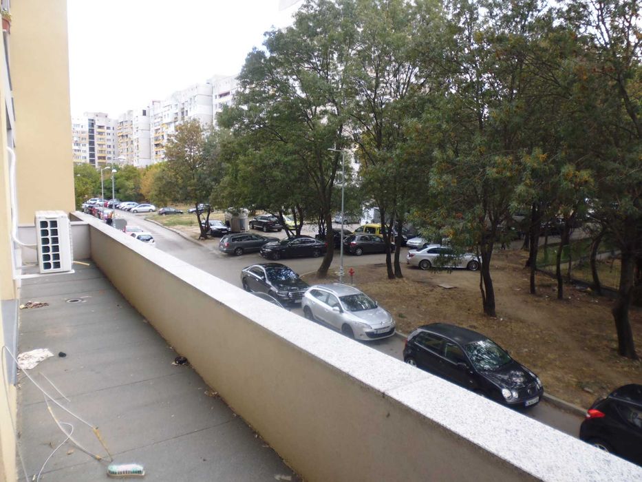 Двустаен тухлен апартамент за продажба в ж.к. Връбница 2, гр. София