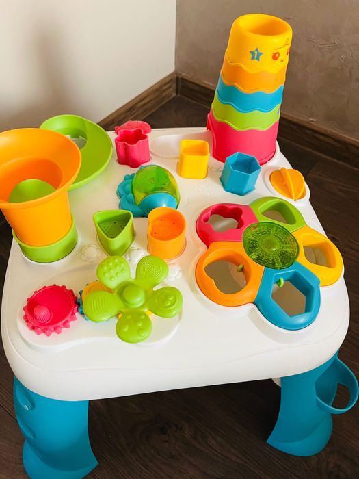 Маса бебешки център