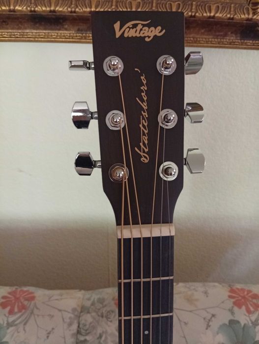 Китара Vintage V660WK