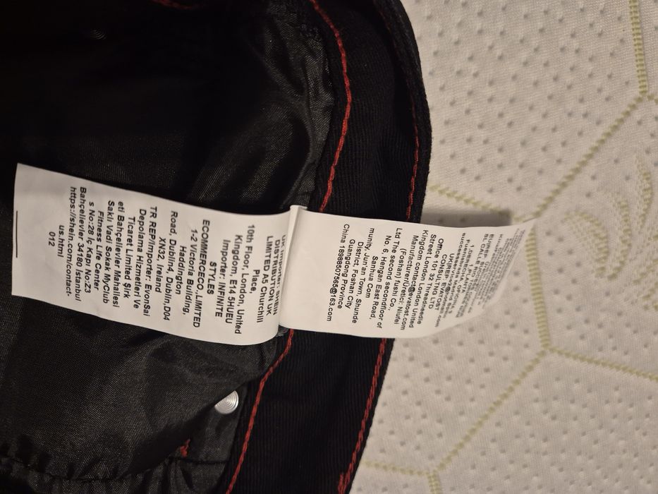 Pantaloni scurți baggy broderie roșie Y2K