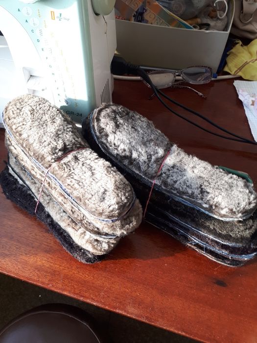 Продаю стельки, рукавицы тёплые