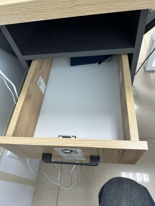 Продается стол для компьютера