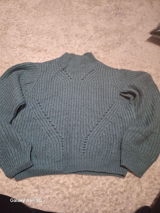 За момичета от 10 до 16 години