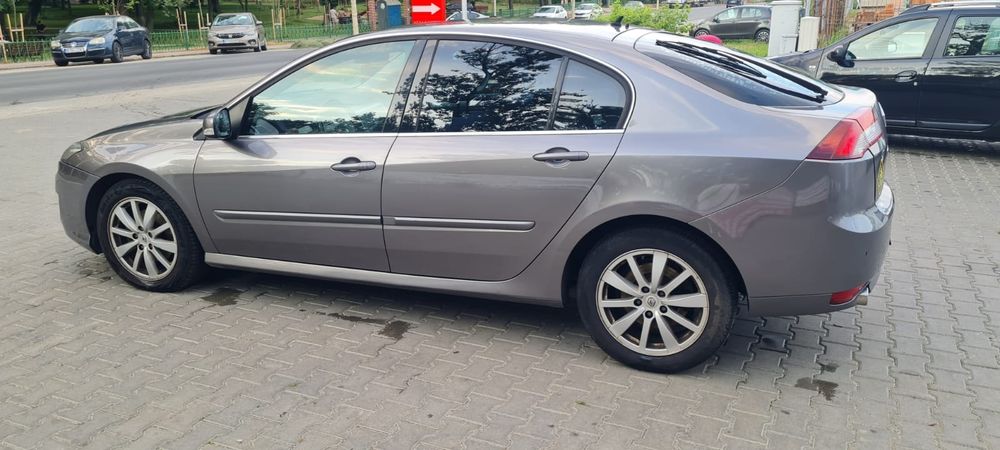 Renault Laguna 3, automata 2011