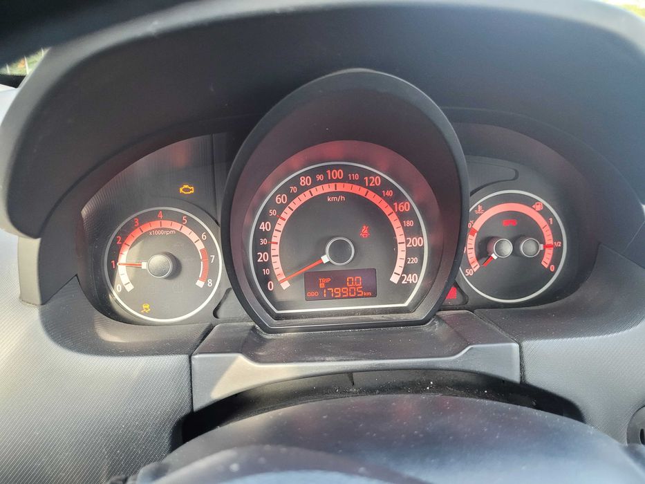 Kia Ceed 2010, 1,4 benzina