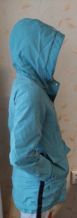 Куртка для девочки 10-11 лет рост 146 весна/осень