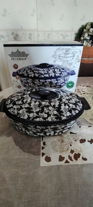 Продам керамическое блюдо с крышкой