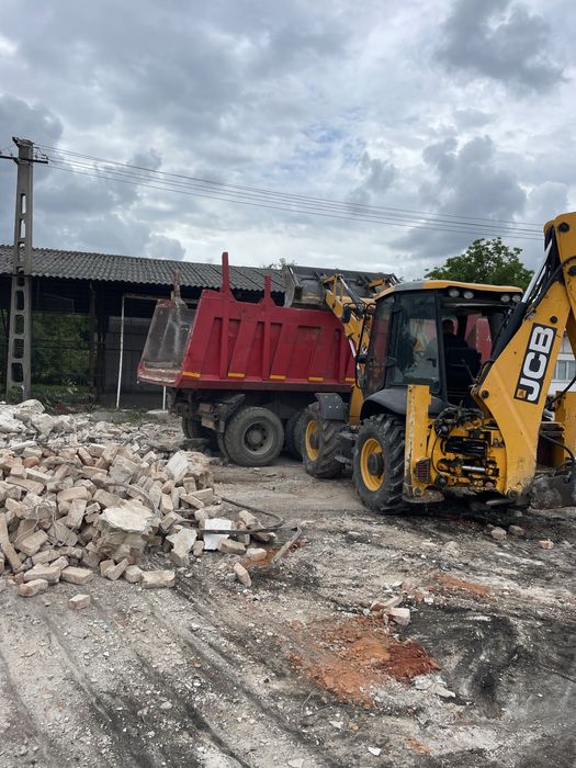 Inchiriez buldoexcavator