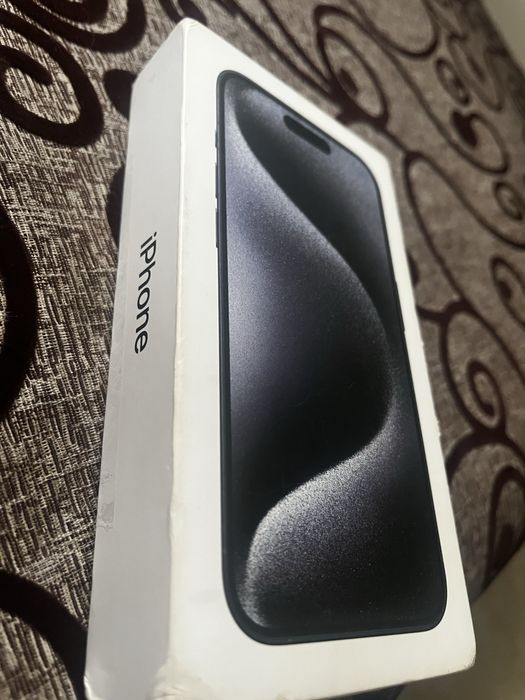 Vand / Schimb iPhone 15 pro BLUE