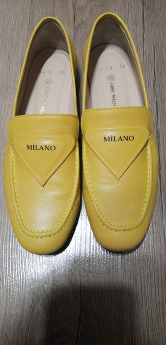 Кожаные фирменные макасы