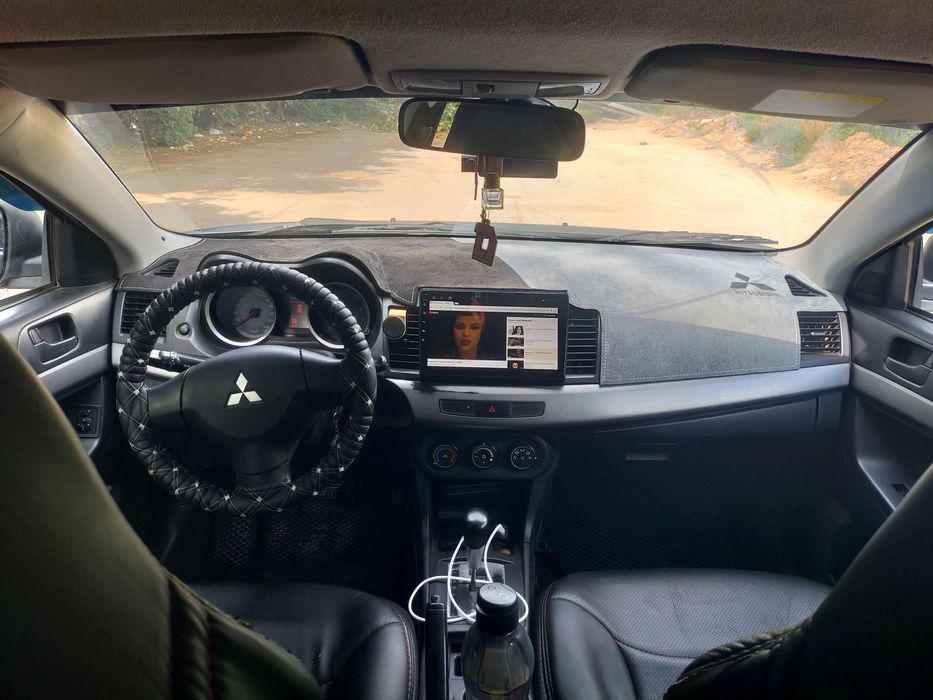 Митсубиси Лансер 10