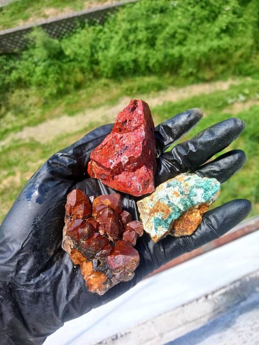 Лот минерали от България друза Аметист кварц кристали малахит