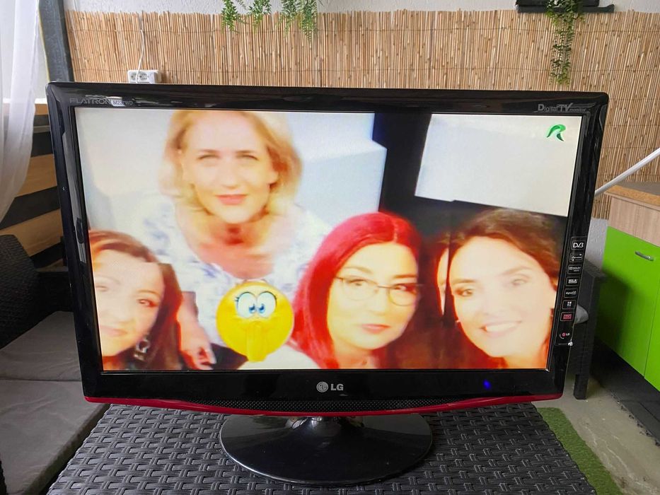 tv / monitor lg / 58 cm