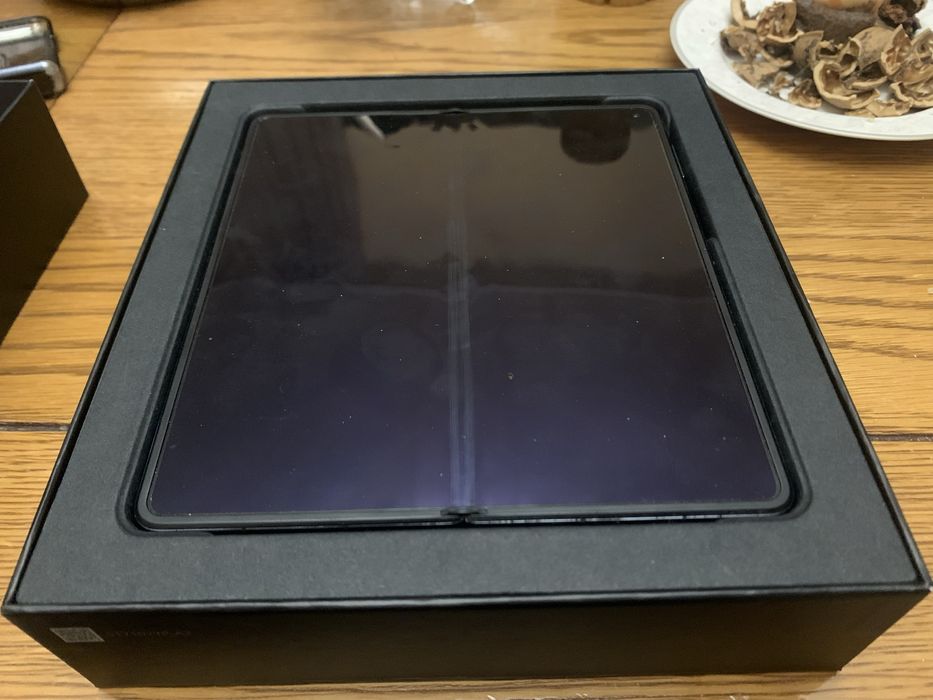 Продам Huawei Mate X3