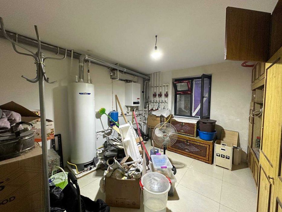 Тузель улица Аль-Бухорий, 1.3 сотки 5 комнаты с ремонтом