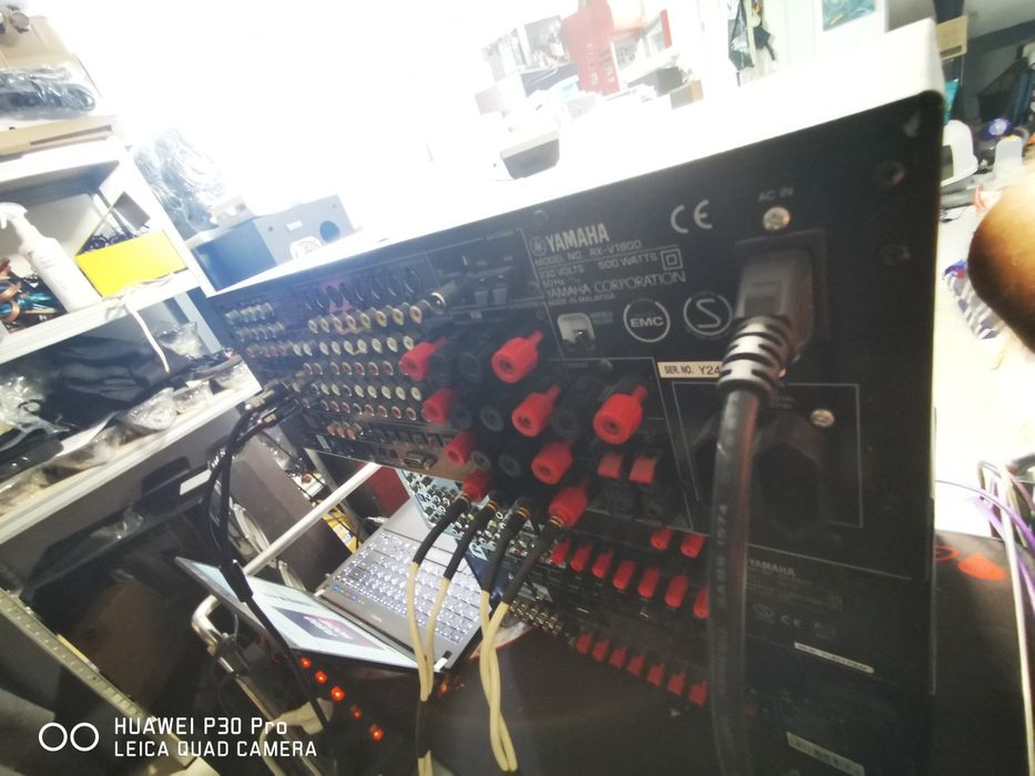 Amplificator, receiver av 7.1 Yamaha RX V1900 cu telecomanda originala.
