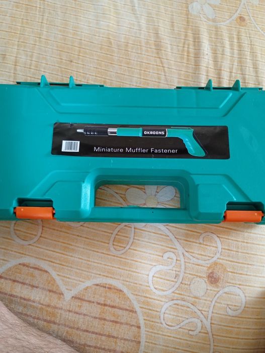 Pistol de bătut cuie