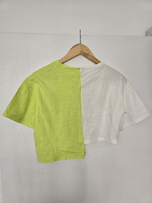 Тениска в разчупен дизайн