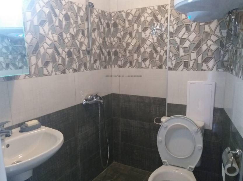 Дава се под наем Двустаен апартамент в Варна, Колхозен пазар - 65 кв.м за 600 € - Снимка #4