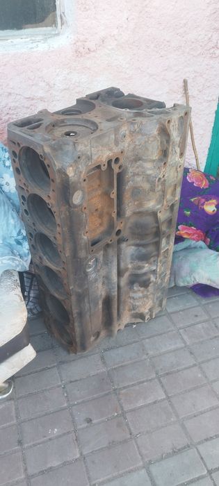 Продам блок на ман 6 цилиндр