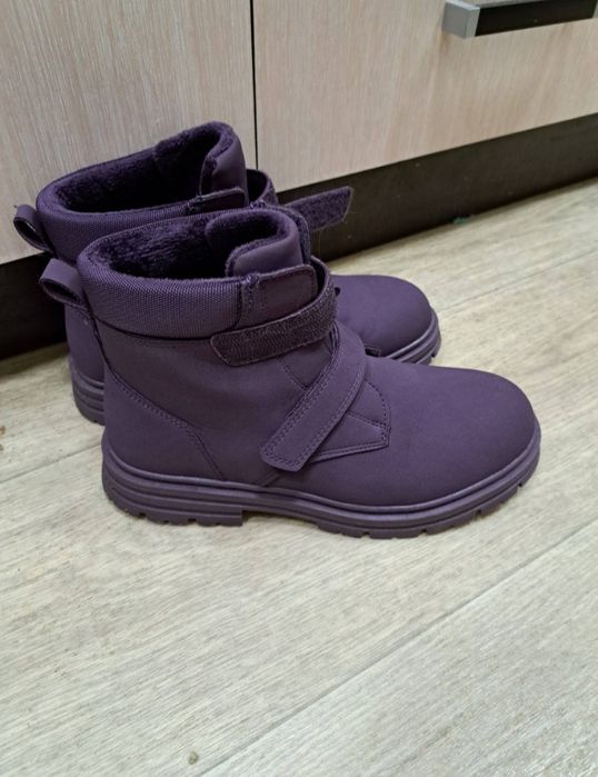 Удобные ботинки для девочек Jook