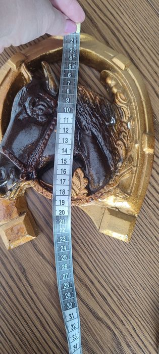 Продам барельеф Подкова