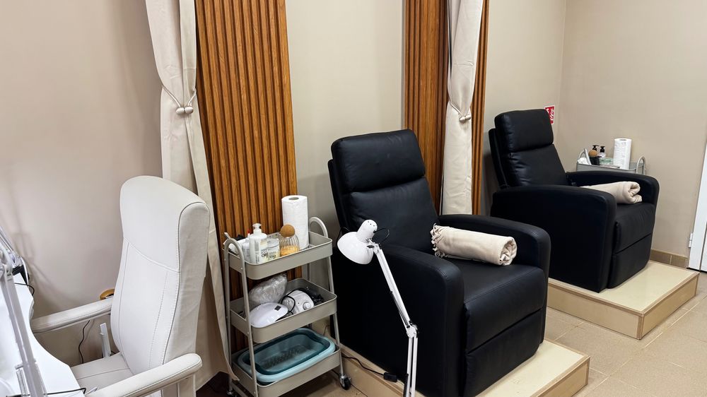 Място под наем за маникюр и педикюр