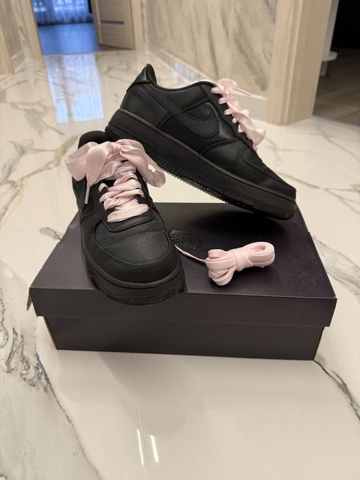Продавам лимитира серия nike air force