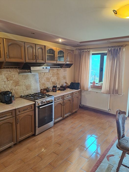De vânzare sau inchiriat imobil  cu  multiple destinații.Direct de la proprietar