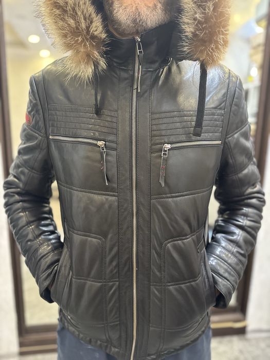 Продам кожаную куртку