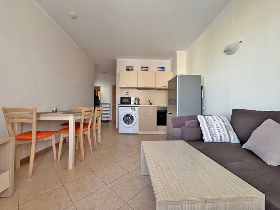 Продава се Двустаен апартамент в к.к. Слънчев бряг - 55 кв.м за 821 €/кв.м - Снимка #1