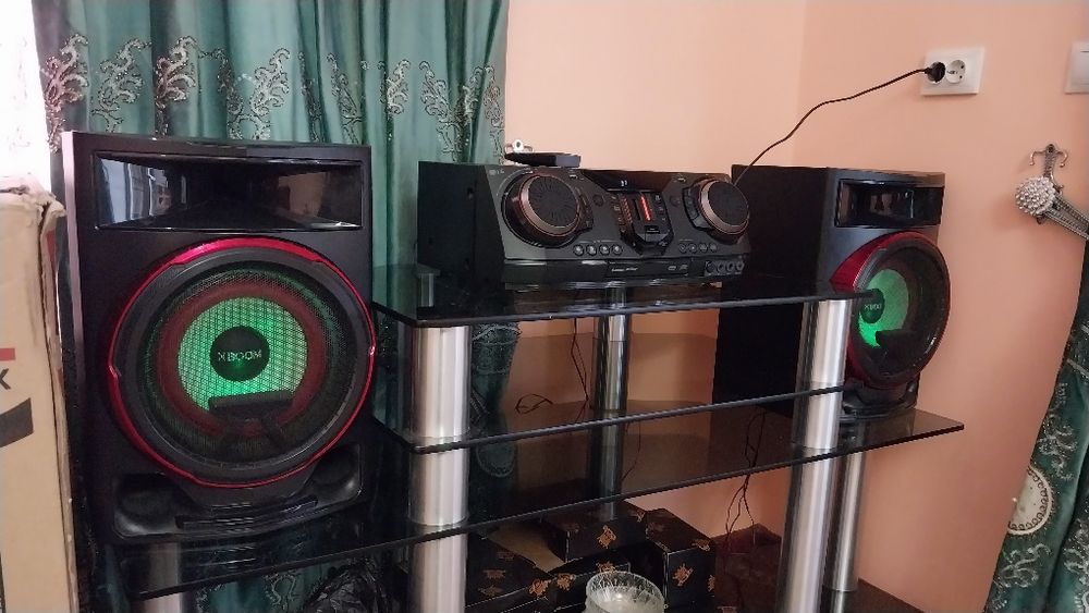 LG XBOOM CL87 sotiladi 2350W yangi