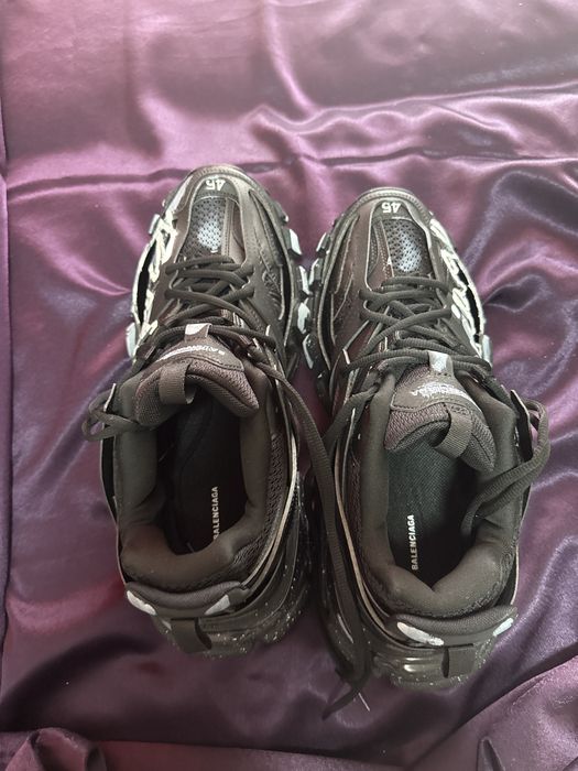 Balenciaga track graffiti black