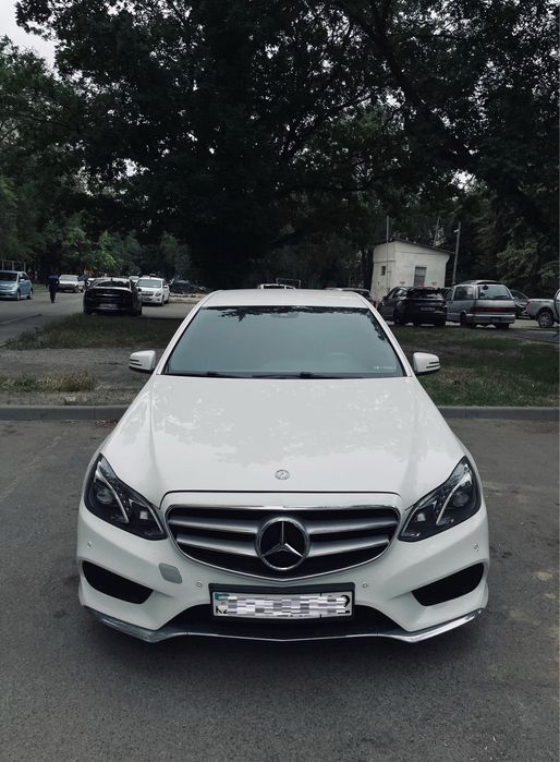 Mercedes benz E-200
