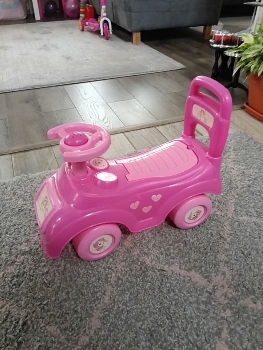 Mașinuță de împins pentru bebeluși
