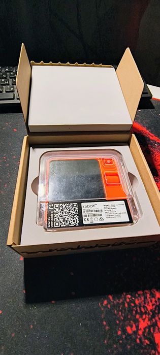 Rabbit R1 AI companion