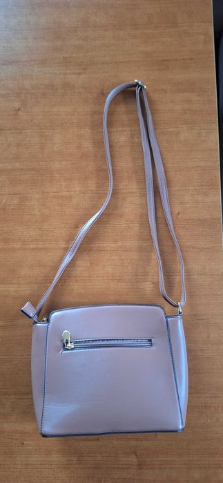 Чанта през рамо - стилна и атрактивна