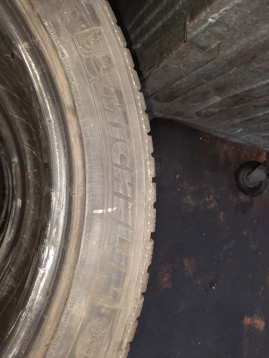 Vand 4 anvelope mixte 225/50/ R18