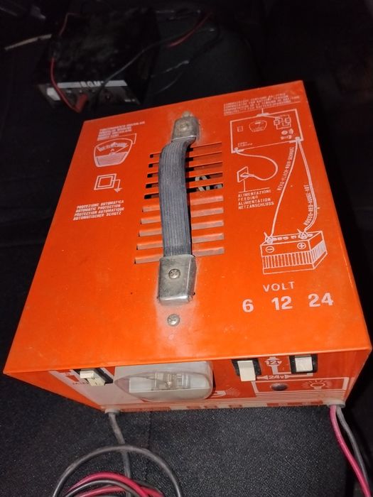 Încărcător baterii auto 6V,12V sau 24V